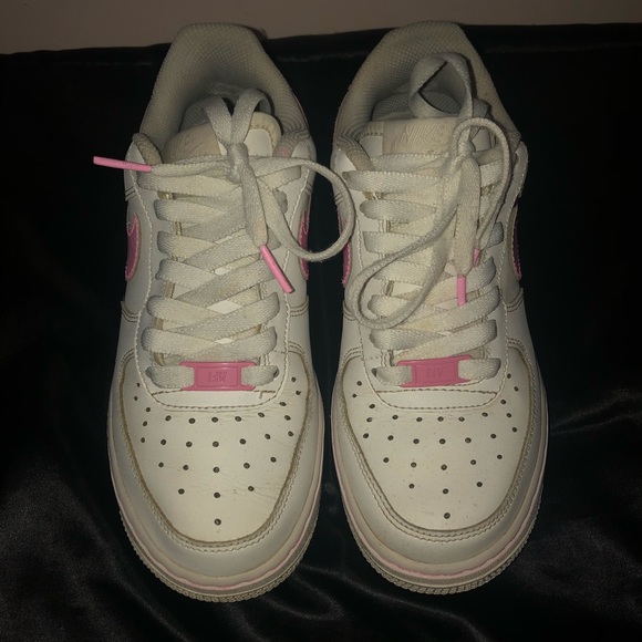 SOLD ON DEPOP - Picture 2 of 4